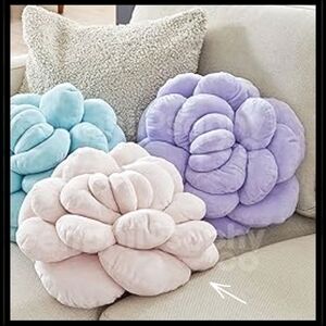 Green Philosophy Co 3D Succulent Flower Plush Mello Moonstone Pillow Accent Pink